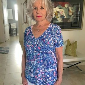 Lily Pulitzer short sleeve top (size Small)